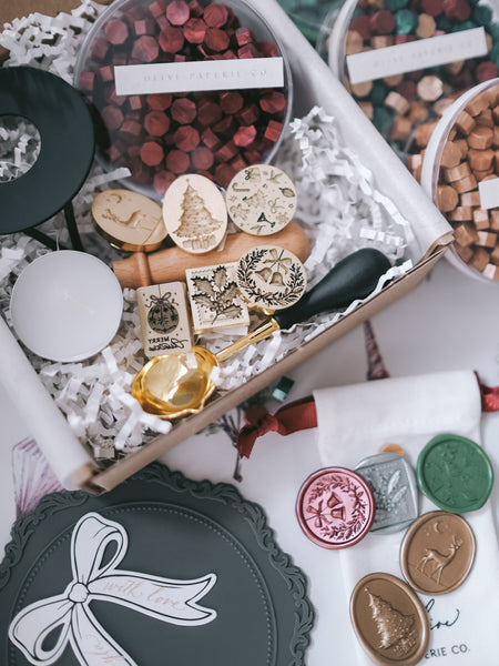 Christmas wax seal kit gift box includes festive wax seal stamps, stone set and sealing wax beads