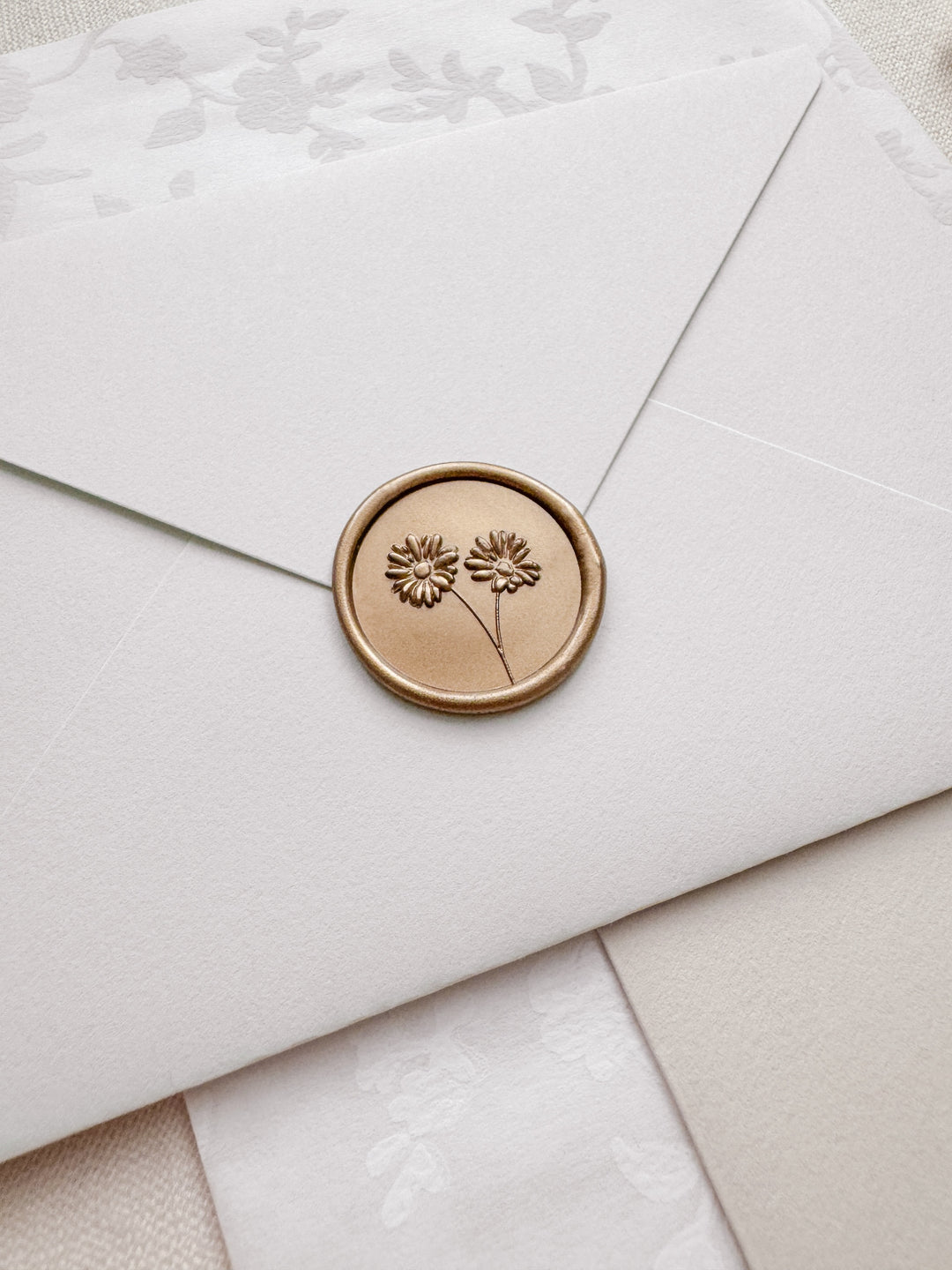 3D daisy floral wax seal with 3D engraving