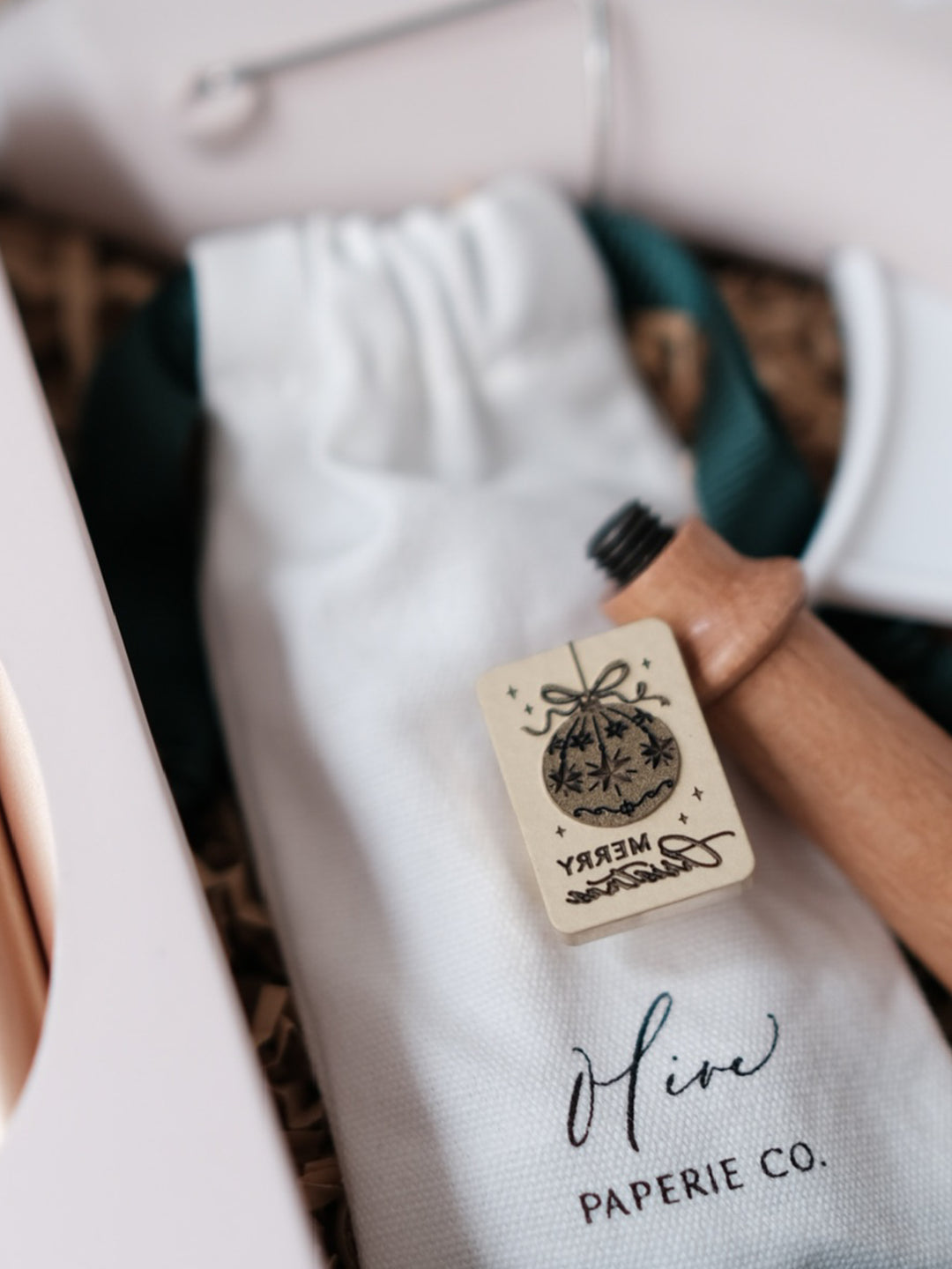 Merry Christmas ornament design wax seal stamp head and a wooden handle