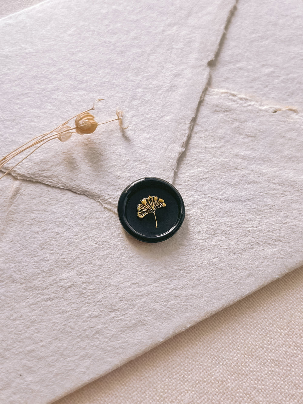 gold ginkgo leaf mini black wax seal