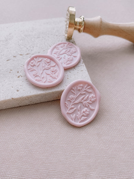 Oval floral wax seals with 3D engraving in pale blush