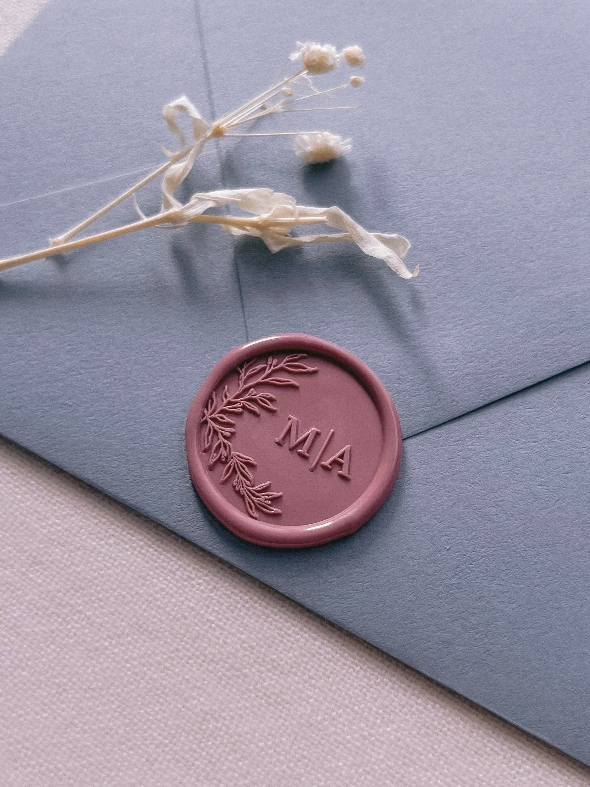 Custom Wax Stamp Set With Botanical Bee Design - Family Name Seal For Wedding Invitations & Crafts