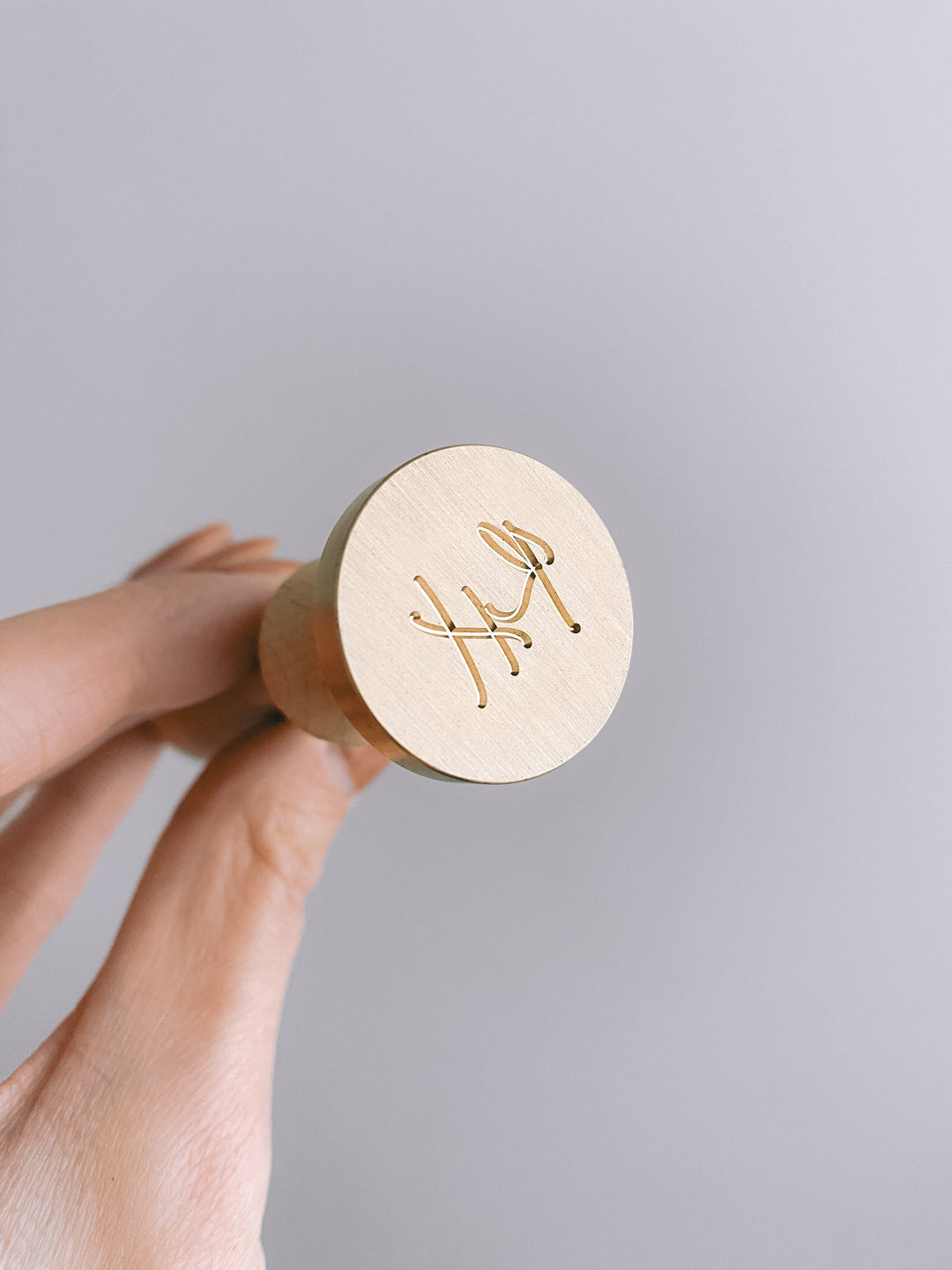 Calligraphy script monogram round custom wax seal brass stamp head