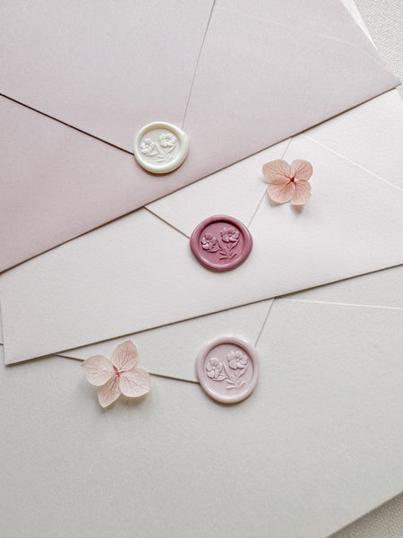 Mini 3D flower wax seals in color light pink, rose and off-white