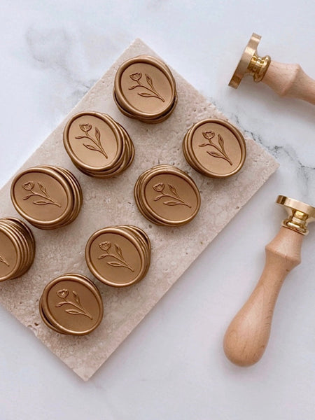 Simple flower oval wax seal stickers in peachy gold